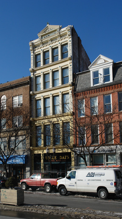 109 Atlantic St in Stamford, CT - Foto de edificio