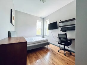 Furnished room/NOT APARTMENT in Brooklyn, NY - Building Photo - Building Photo