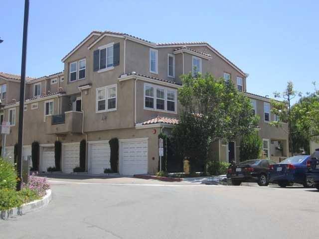 1715 Paseo Aurora, Unit Paseo Aurora Condo in San Diego, CA - Building Photo