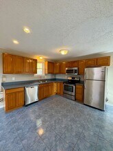 62 School St in Norwich, CT - Building Photo - Building Photo