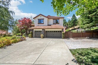 3745 Deer Trail Ct in Danville, CA - Building Photo - Building Photo
