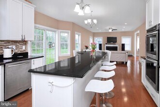 22 Liam Pl in Montgomery, NJ - Building Photo - Building Photo