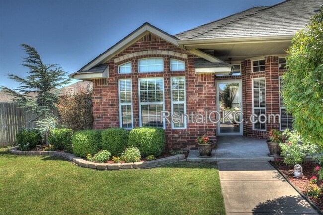 728 SW 158th St in Oklahoma City, OK - Building Photo - Building Photo