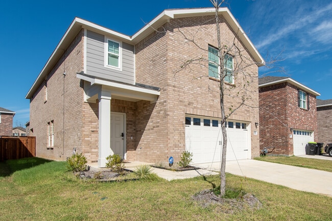 14141 Emeric St in Pilot Point, TX - Building Photo - Building Photo