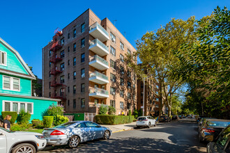 385 E 18th St in Brooklyn, NY - Building Photo - Building Photo