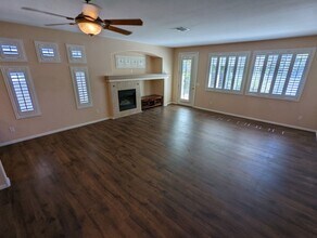 3318 Pageland Ct in Las Vegas, NV - Building Photo - Building Photo