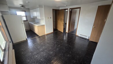 94 16th Ave in Newark, NJ - Foto de edificio - Building Photo