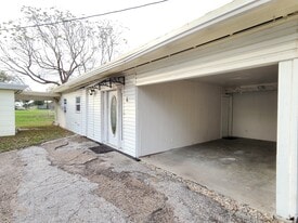 2600 Countiss Dr in Corpus Christi, TX - Building Photo