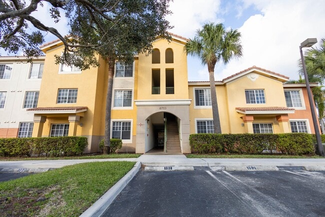 property at 6753 Heritage Grande