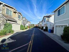 7661 Forest St in Gilroy, CA - Building Photo - Building Photo