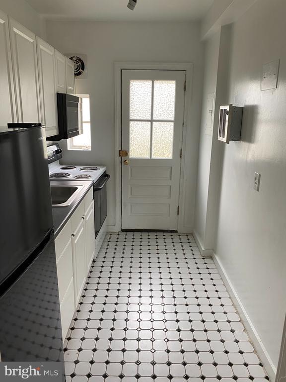 203 E Glebe Rd in Alexandria, VA - Building Photo - Building Photo