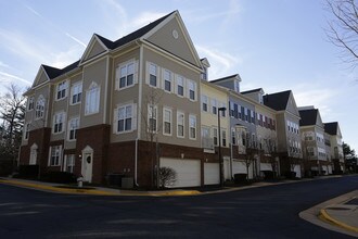 High Pointe at Jefferson Park in Falls Church, VA - Building Photo - Building Photo
