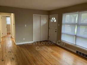595 Derhake Rd in Florissant, MO - Building Photo - Building Photo