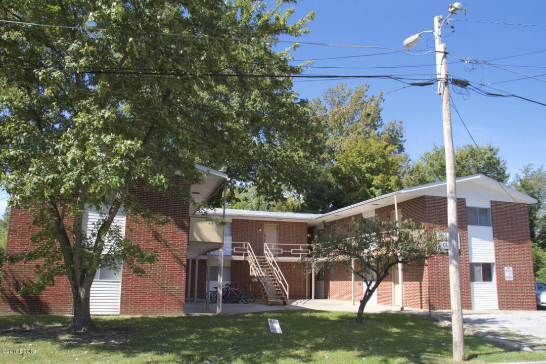 504 S Hays Ave in Carbondale, IL - Building Photo