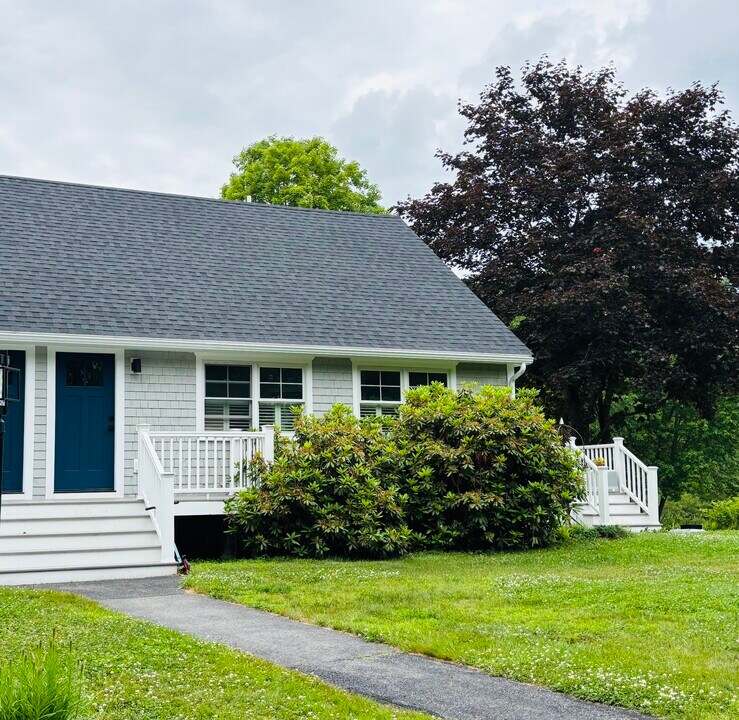 289 Sligo Rd, Unit A-2 in Yarmouth, ME - Building Photo