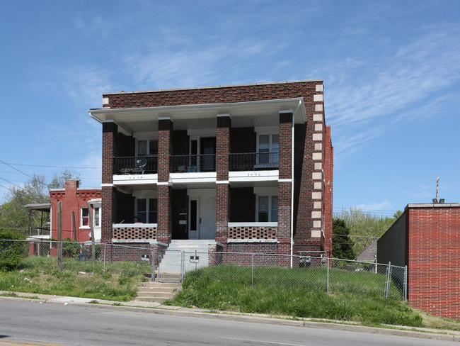 3404-3406 Independence Ave in Kansas City, MO - Building Photo - Building Photo