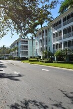 5119 Melbourne St, Unit C304 in Punta Gorda, FL - Foto de edificio - Building Photo
