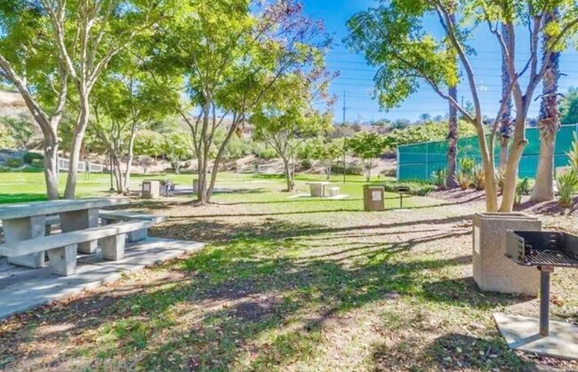 10194 Wateridge Cir unit 152 in San Diego, CA - Building Photo - Building Photo