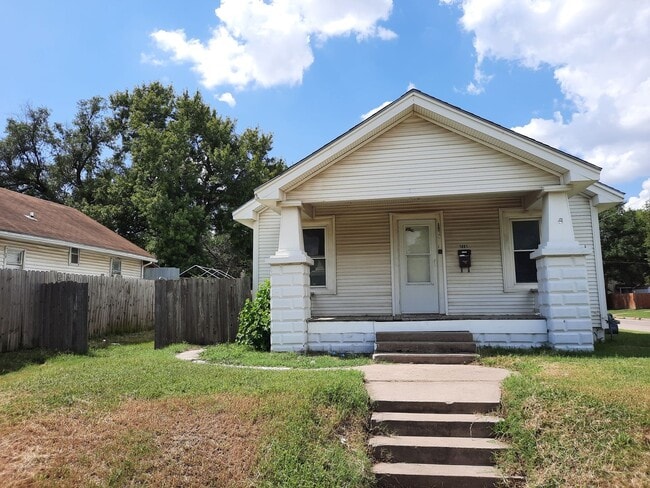 property at 1801 S Hydraulic Ave