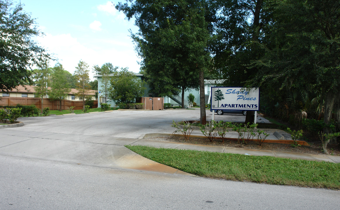 Shady Pines Apartments in Pinellas Park, FL - Building Photo