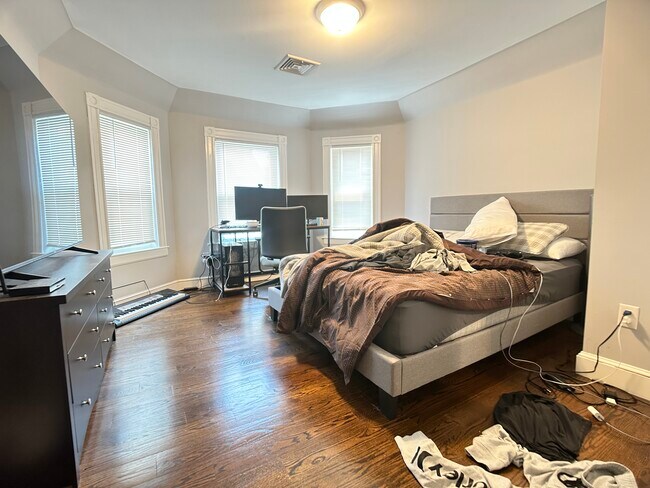 24 Pearson Rd in Somerville, MA - Building Photo - Building Photo