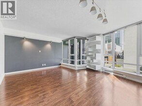 788 Hamilton St in Vancouver, BC - Building Photo - Building Photo