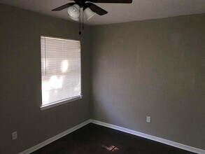 10206 Buena Park Dr in Houston, TX - Building Photo - Building Photo