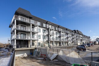 10617 24 St SE in Calgary, AB - Building Photo - Building Photo