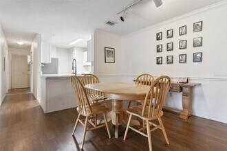 1950 Summer Club Dr, Unit #214 in Oviedo, FL - Foto de edificio - Building Photo