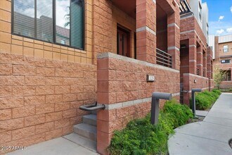 330 S Farmer Ave in Tempe, AZ - Building Photo - Building Photo