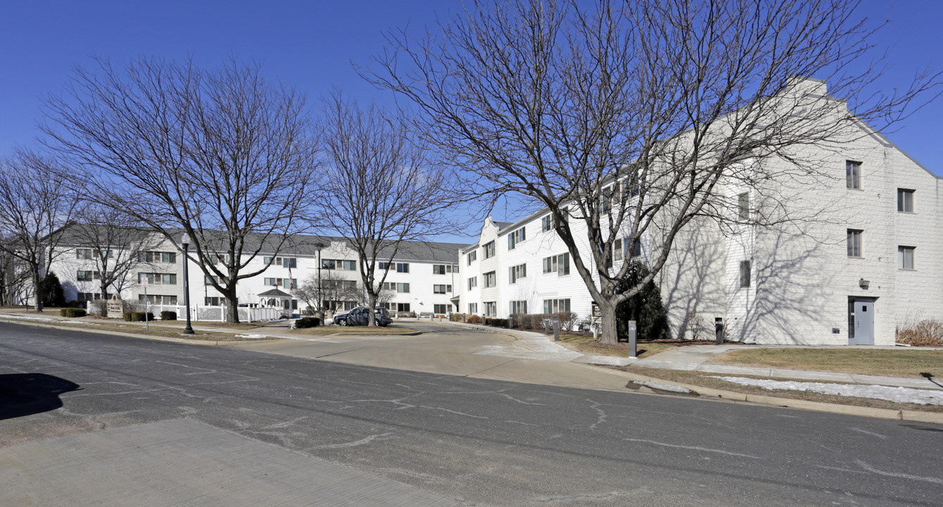 B'nai B'rth Covenant Apartments II in Peoria, IL - Building Photo