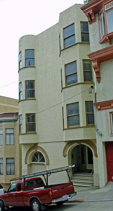 1245 Washington St in San Francisco, CA - Building Photo