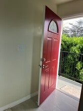 9502 Hatillo Ave in Los Angeles, CA - Building Photo - Building Photo