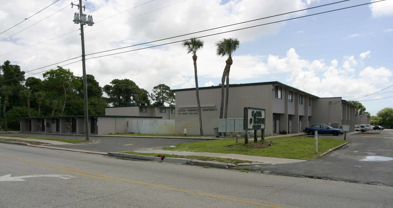 Cocoa Townhomes in Cocoa, FL - Foto de edificio