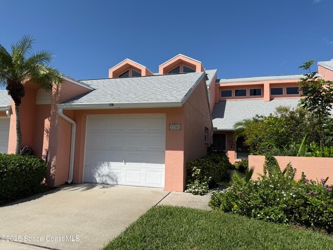 176 Casseekee Trail in Melbourne Beach, FL - Building Photo - Building Photo