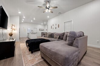 2133 Langford Ave in Lubbock, TX - Building Photo - Building Photo