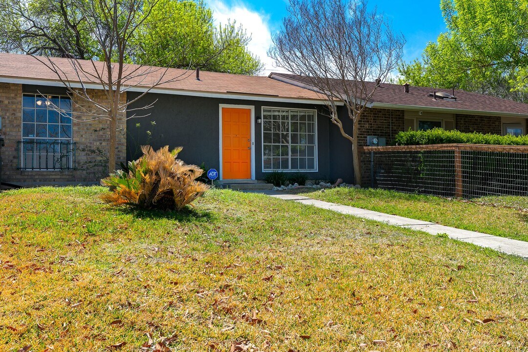 6510 Spring Lark Dr in San Antonio, TX - Building Photo