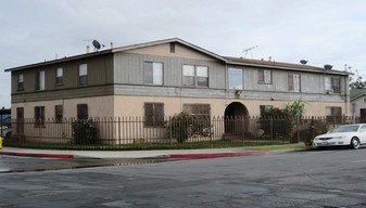 9500-9504 Kalmia St Apartments