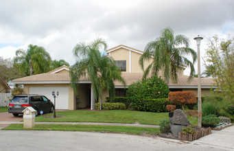 10131 SW 3rd St in Plantation, FL - Building Photo - Building Photo