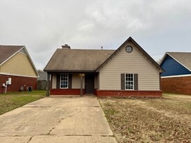 2928 Churchwell Dr in Horn Lake, MS - Building Photo