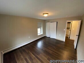 757 Highland Ave in Needham, MA - Foto de edificio - Building Photo