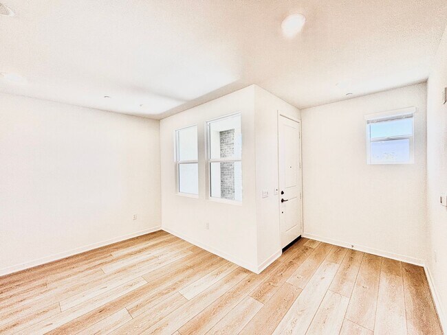 10909 Citrus Dr in Ventura, CA - Building Photo - Building Photo