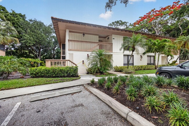 property at 611 Brackenwood Cove