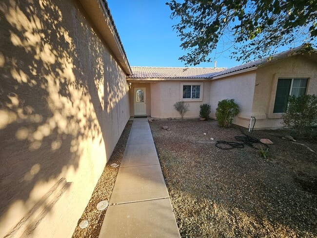 5665 Pyramid LakeCourt in Fort Mohave, AZ - Building Photo - Building Photo