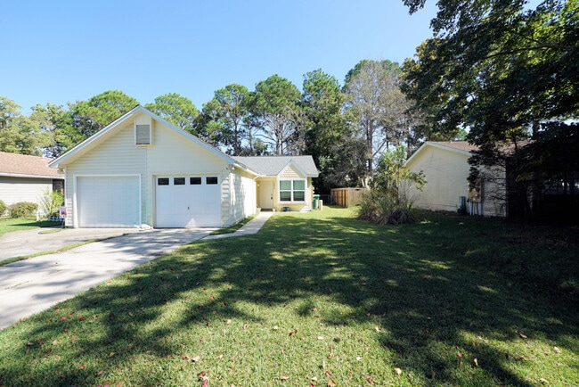 property at 1503 Green Acres Blvd