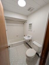 1213 N Indiana St, Unit 1A in Griffith, IN - Foto de edificio - Building Photo