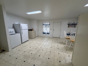 809 N Cavin St in Ligonier, IN - Building Photo - Building Photo