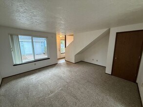 2501 SW Pickford St in Corvallis, OR - Building Photo - Building Photo