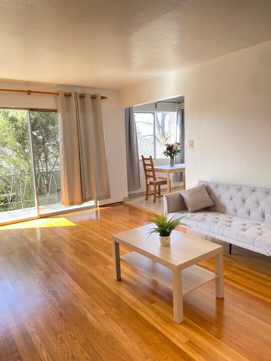 1721 Berkeley Way, Unit Newly furnished Berkeley in Berkeley, CA - Foto de edificio