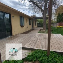 955 Wood River Dr in Twin Falls, ID - Building Photo - Building Photo
